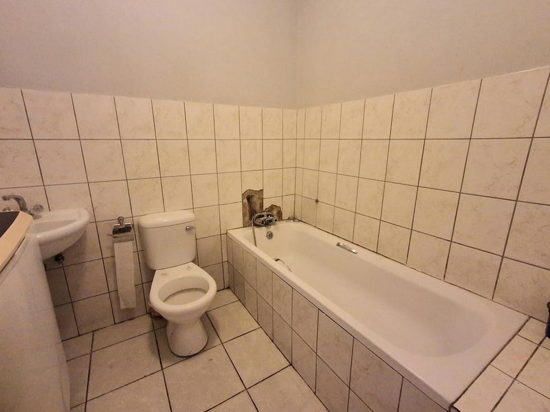 Bedroom Townhouse For Sale in Wanaheda - Photo 8