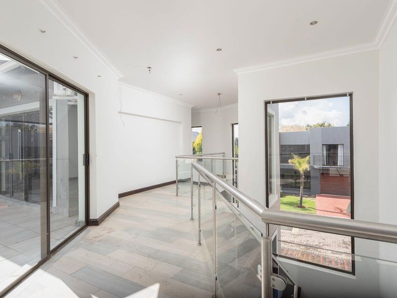 4 Luxury Bedrooms home For sale - Photo 4