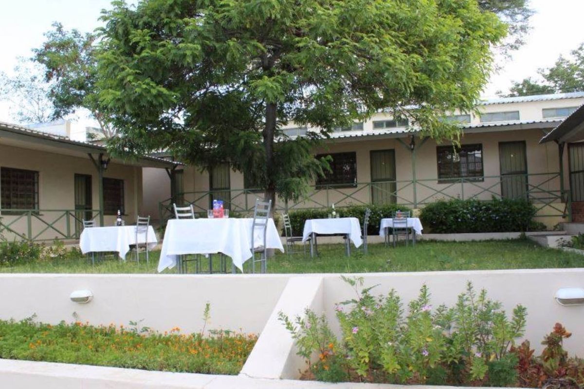 FOR SALE: 10 BEDROOM GUESTHOUSE WITH RIVER VIEW, KAVANGO,NAMIBIA - Photo 4