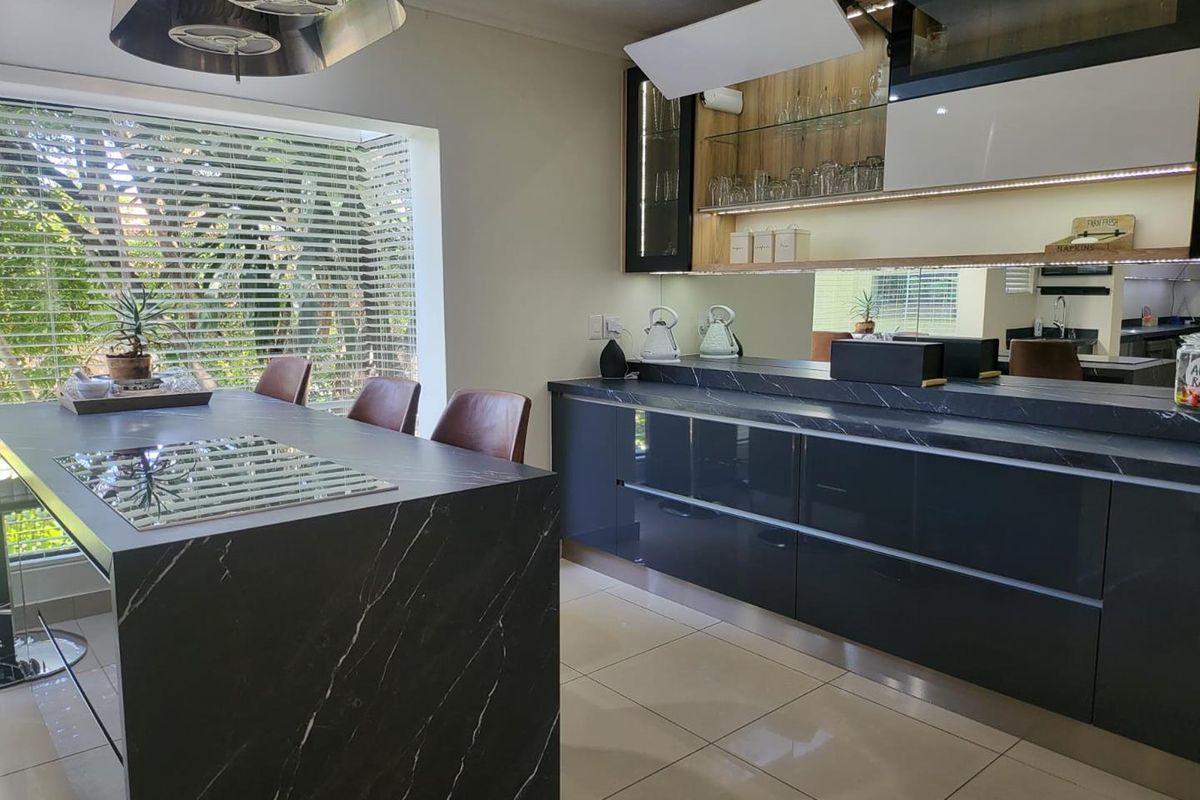 4 Bedroom House to Rent In North Riding - Photo 4