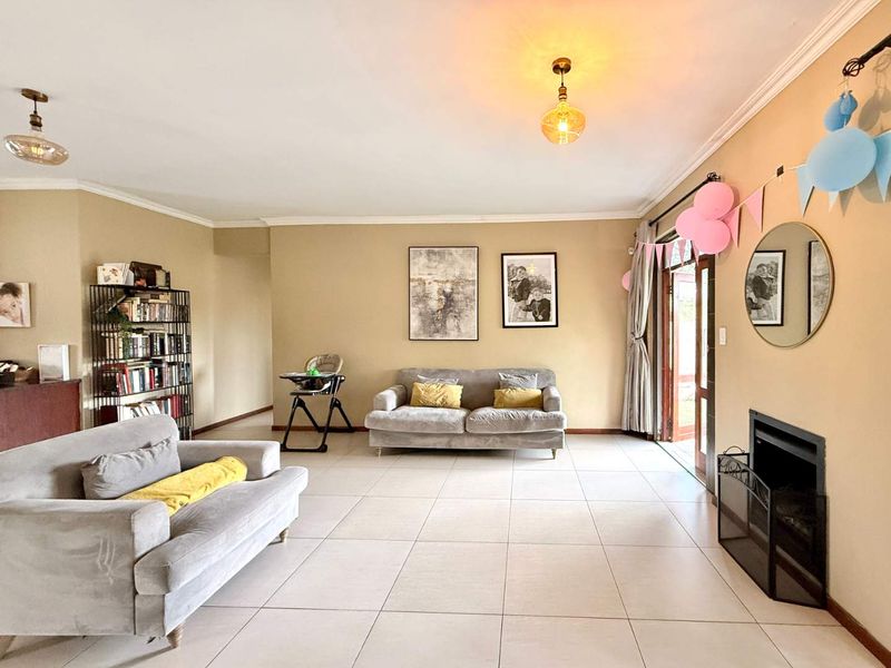 Modern Secure and Private 3 bedroom cluster - Photo 6