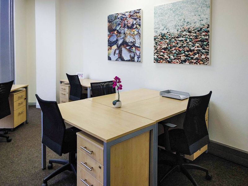 Serviced office space for 10 persons in Regus Centurion Mall - Photo 4