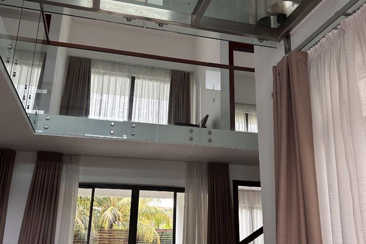 Luxury & Comfort - 4 Bedroom Duplex Villa with Swimming Pool in Grand Baie - Photo 2