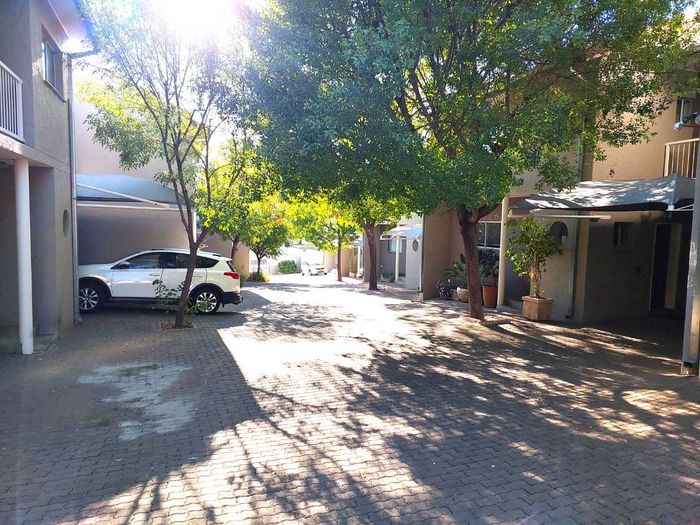 Property #2248512, Townhouse Sold in Klein Windhoek