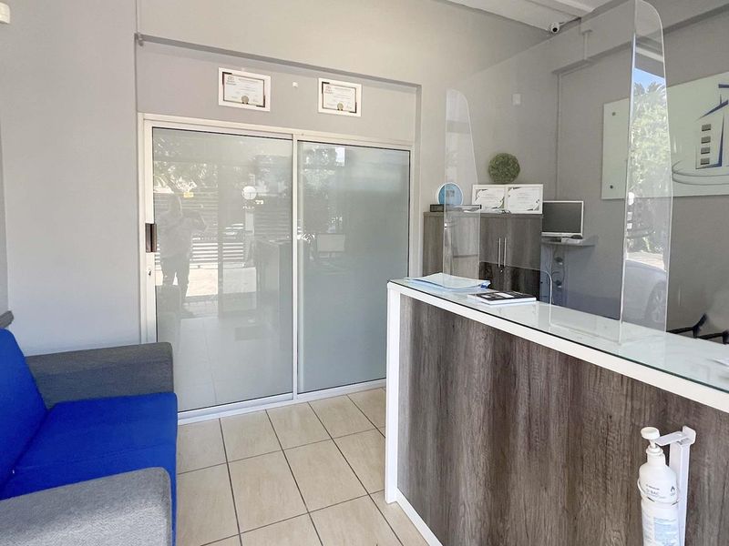 UNIQUE OFFICE SPACE IN THE HEART OF UMHLANGA - Photo 4