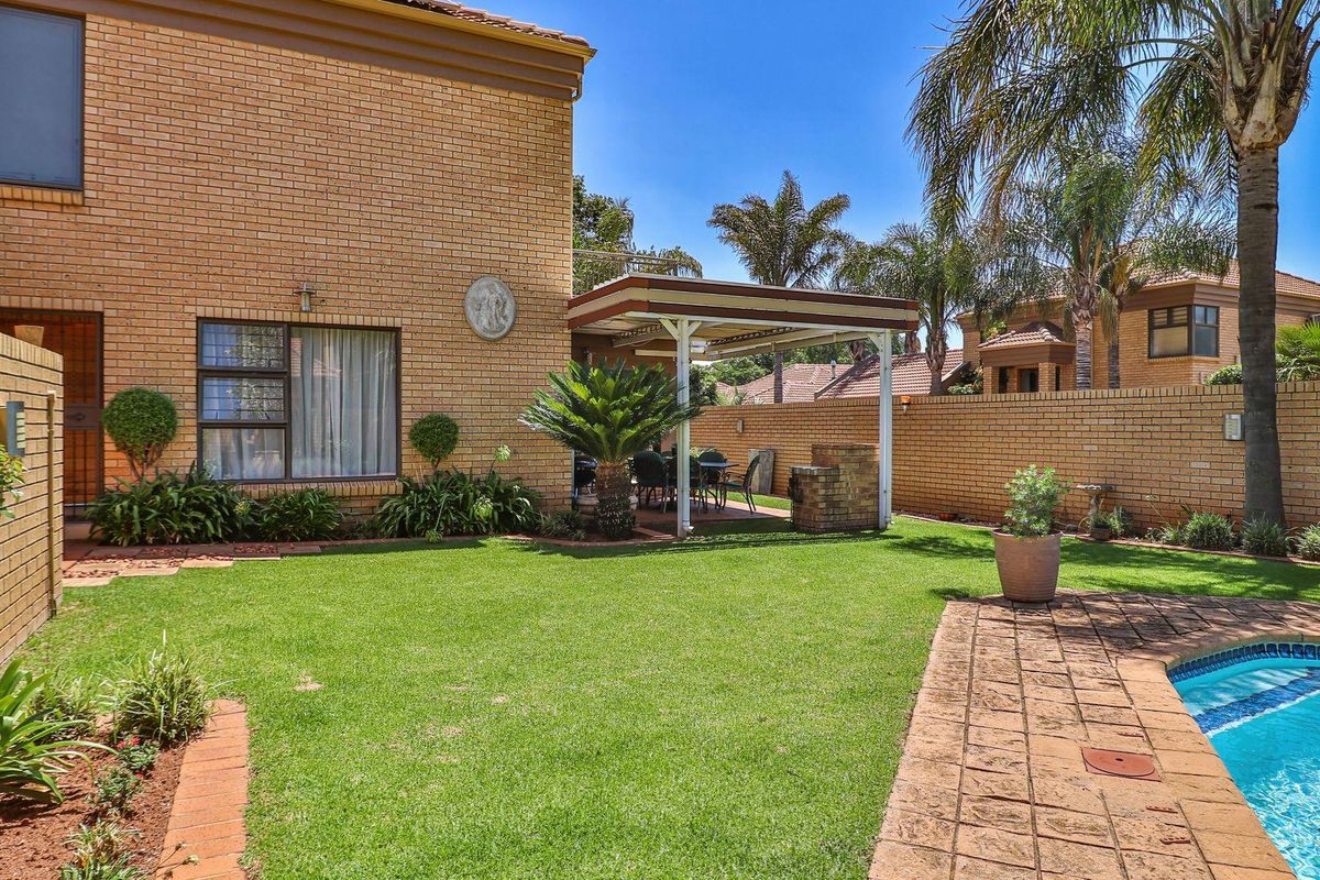 Low Maintenance Cluster. - Photo 4