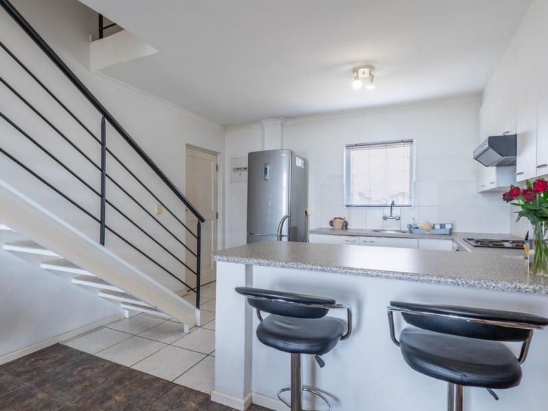 Spacious Loft Living Near Canal Walk - Photo 1