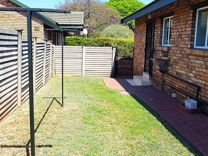 3 Bed Townhouse - Photo 7
