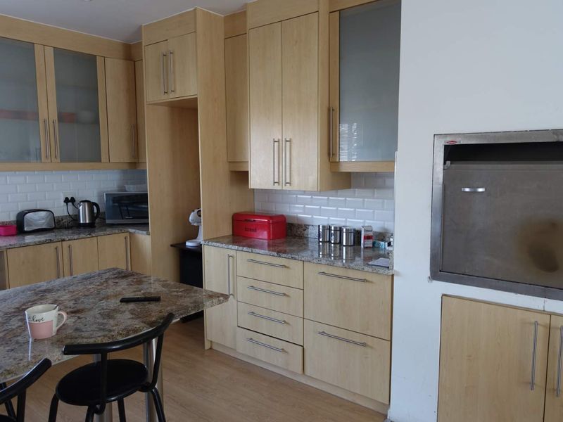 3-Bedroom Townhouse in Kramersdorf for sale - Photo 3