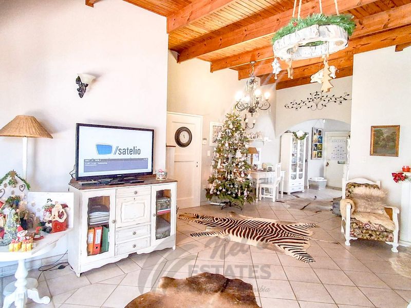 Versatile Home For Sale in Vineta, Swakopmund - Photo 2