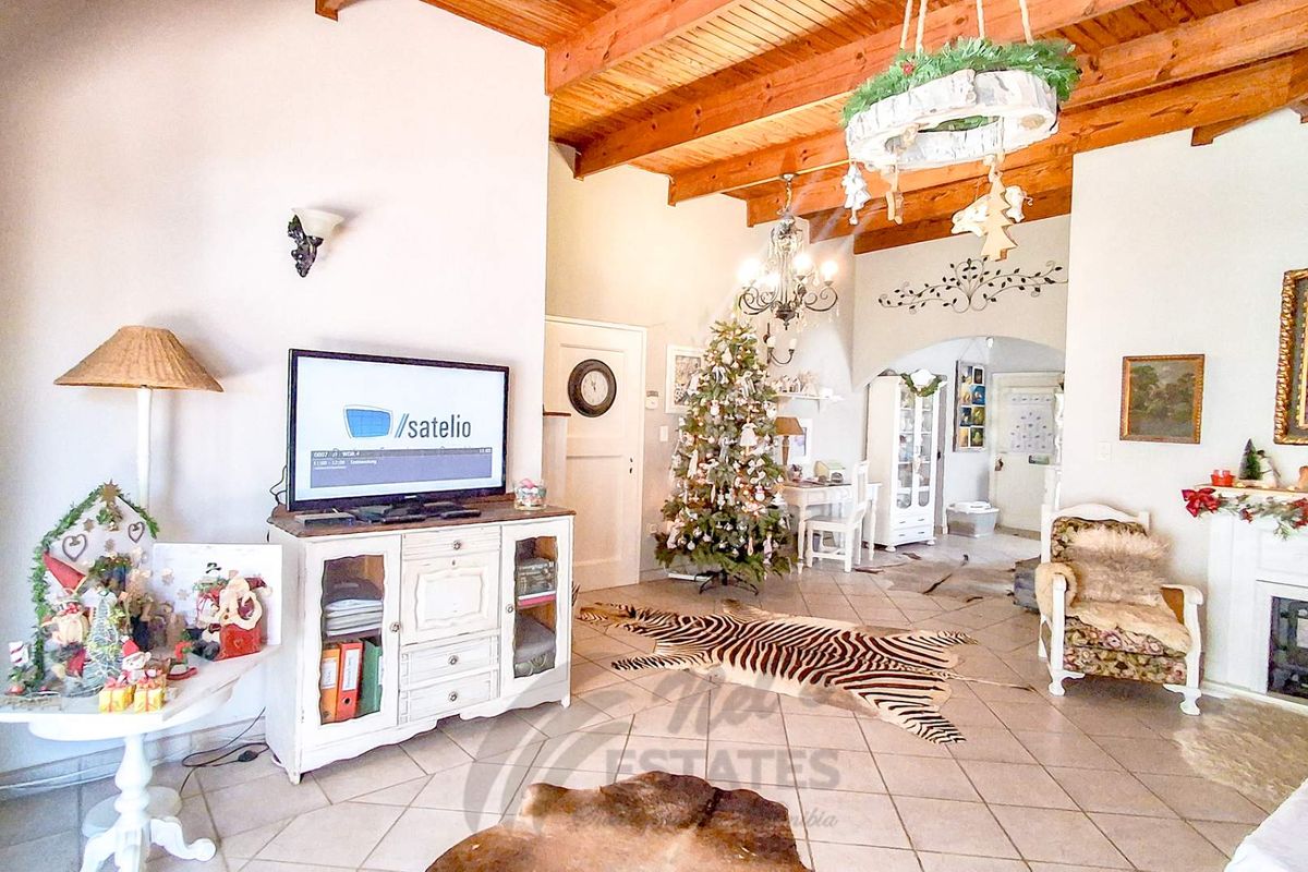 Versatile Home For Sale in Vineta, Swakopmund - Photo 2