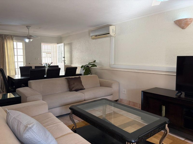3 Bedroom Apartment to Rent in Villa Med, Willard Beach, Ballito - Photo 1