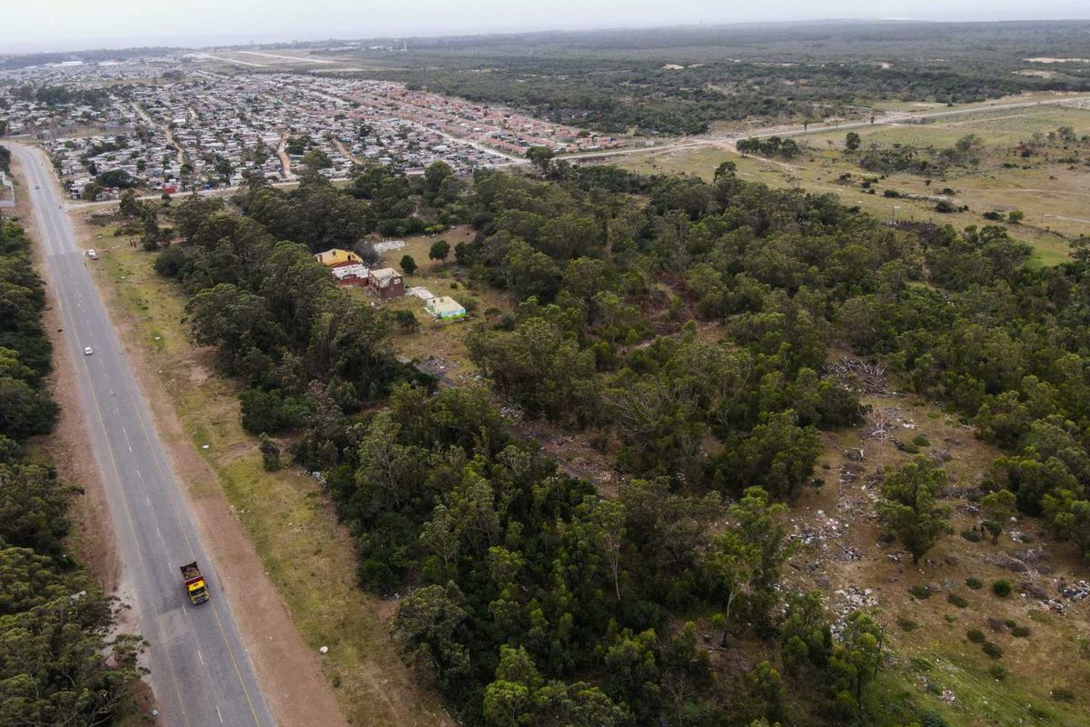 4.3 Hectares of vacant land for sale in Victoria Drive, Walmer - Photo 5