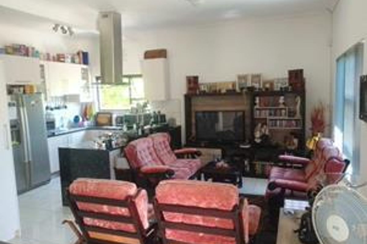 House For Sale in Okahandja - Photo 2