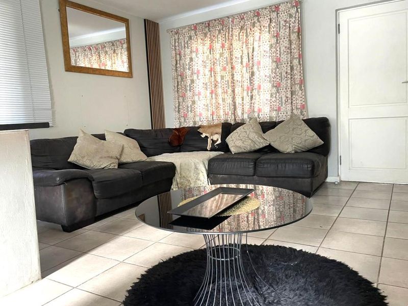 3-Bedroom Family Home - Photo 6