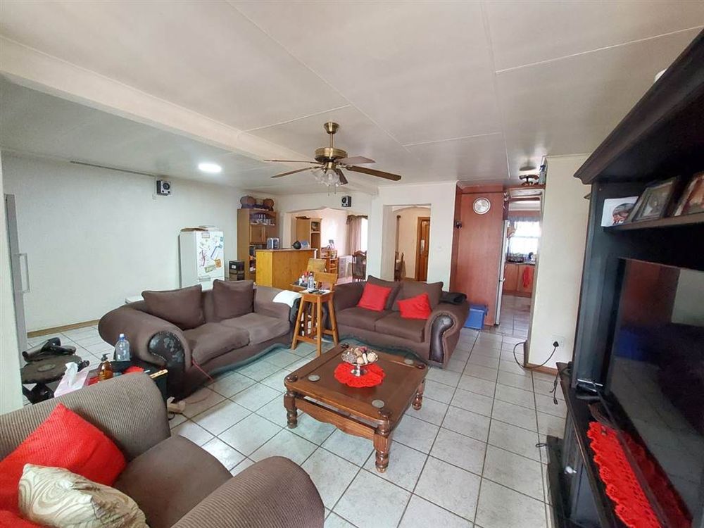 main home lounge