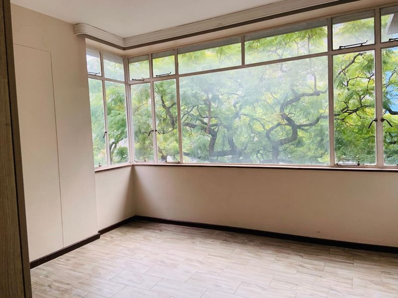 Affordable Shared Living: Spacious Room in 3-Bedroom Apartment - Photo 5