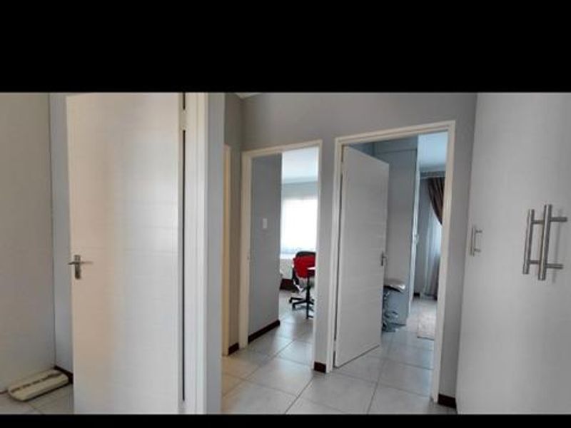 Duplex For sale in Brentwood Park - Photo 2