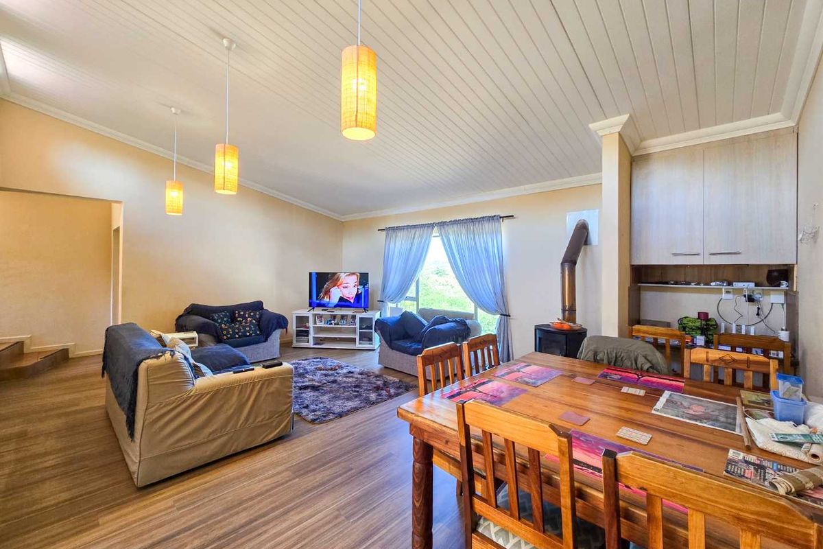 Prestige location with breathtaking river and sea views. - Photo 4