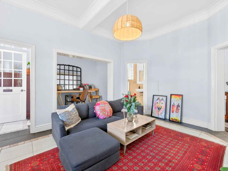 Own a Piece of Cape Town’s History in Victoria Court - Photo 3