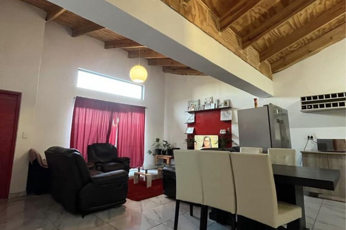 3-Bed Townhouse in Shetu Estate — N$1,060,000 (N$15,000 Below Valuation). - Photo 5