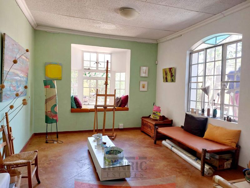 Environment for Creative Minds! - Photo 8