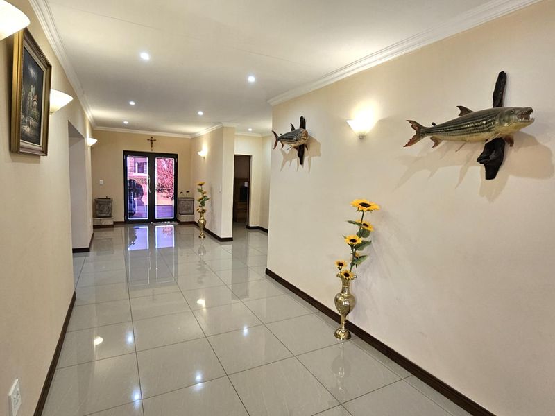 Modern 3 Bedroom Family Home in La Camargue Country Estate - Photo 9