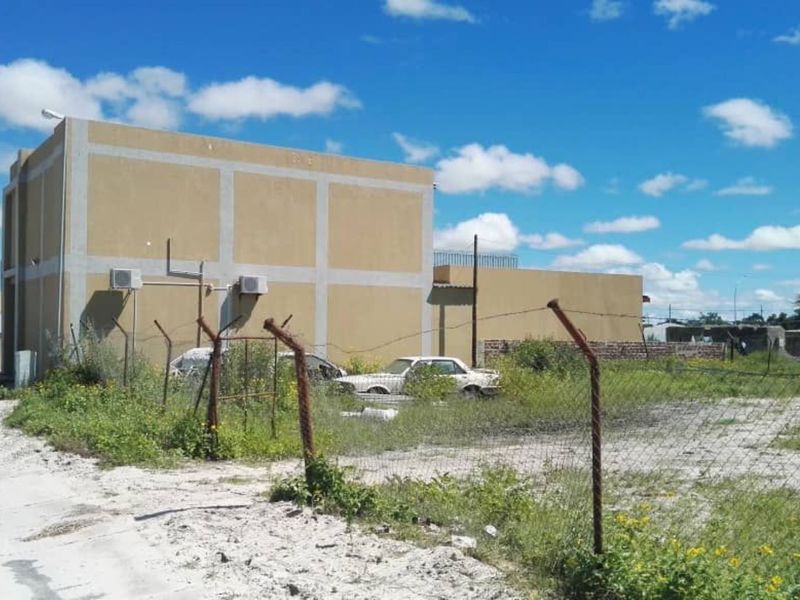FOR SALE- WAREHOUSE IN OMUTHIYA, NAMIBIA - Photo 7