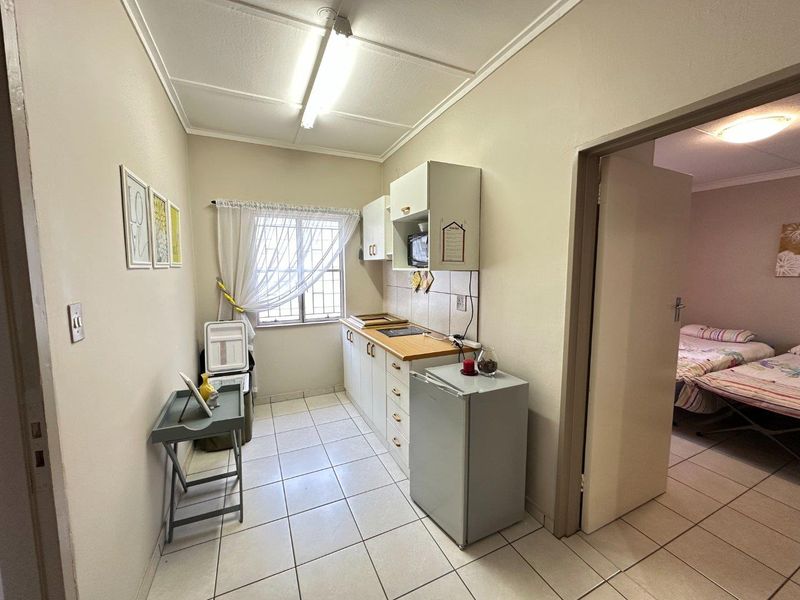 4 Bedroom House For Sale in Klein Windhoek - Photo 10