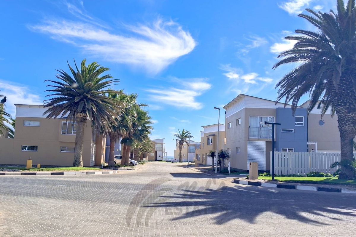 Furnished Townhouse For Sale in Waterfront, Swakopmund - Photo 2