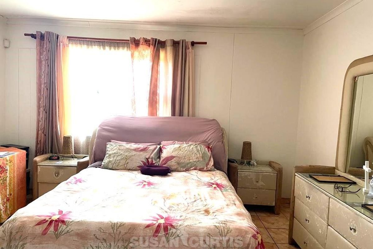 Charming 3-Bed Home - Photo 5