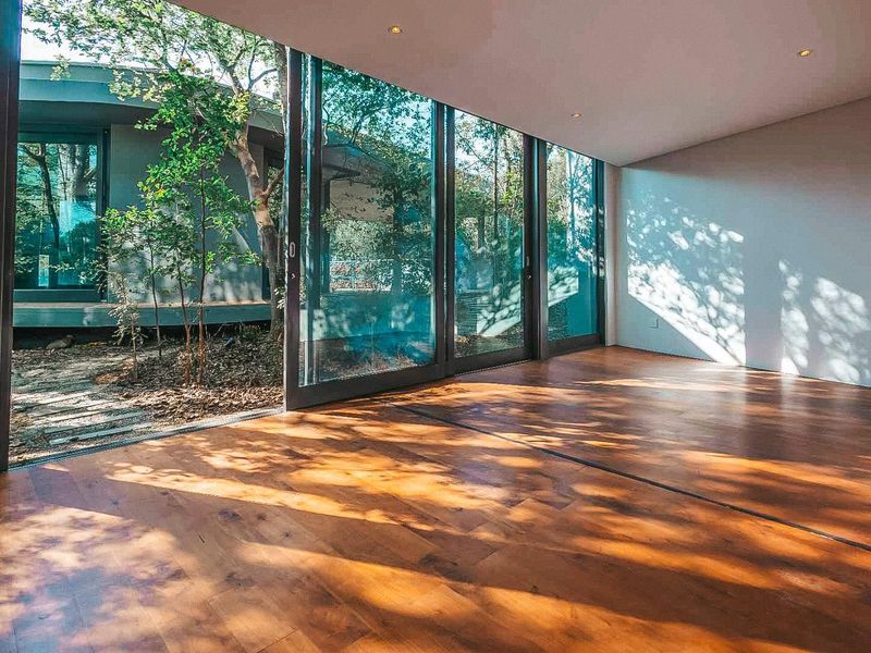 Elegance Redefined: Your Modern Oasis Amidst Nature's Embrace - Photo 10