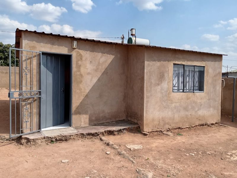 1 Bedroom House For Sale in Mabopane Unit V - Photo 2