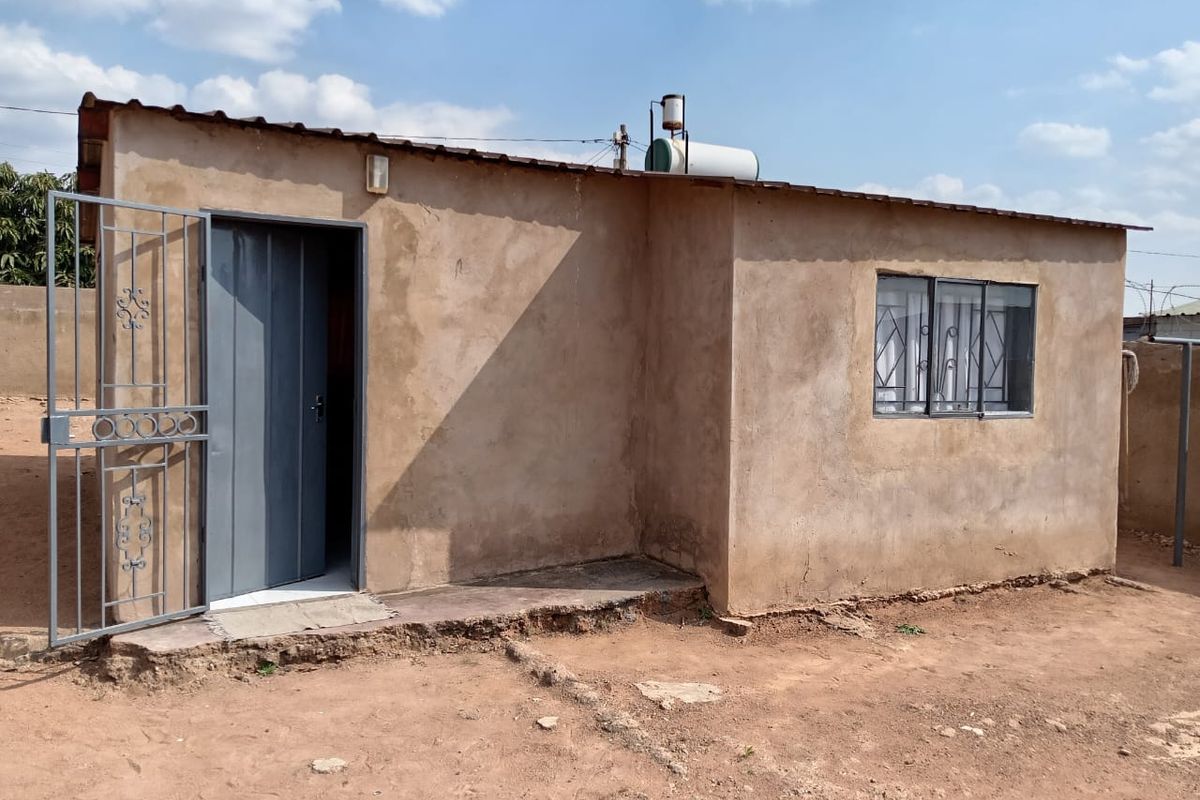1 Bedroom House For Sale in Mabopane Unit V - Photo 2