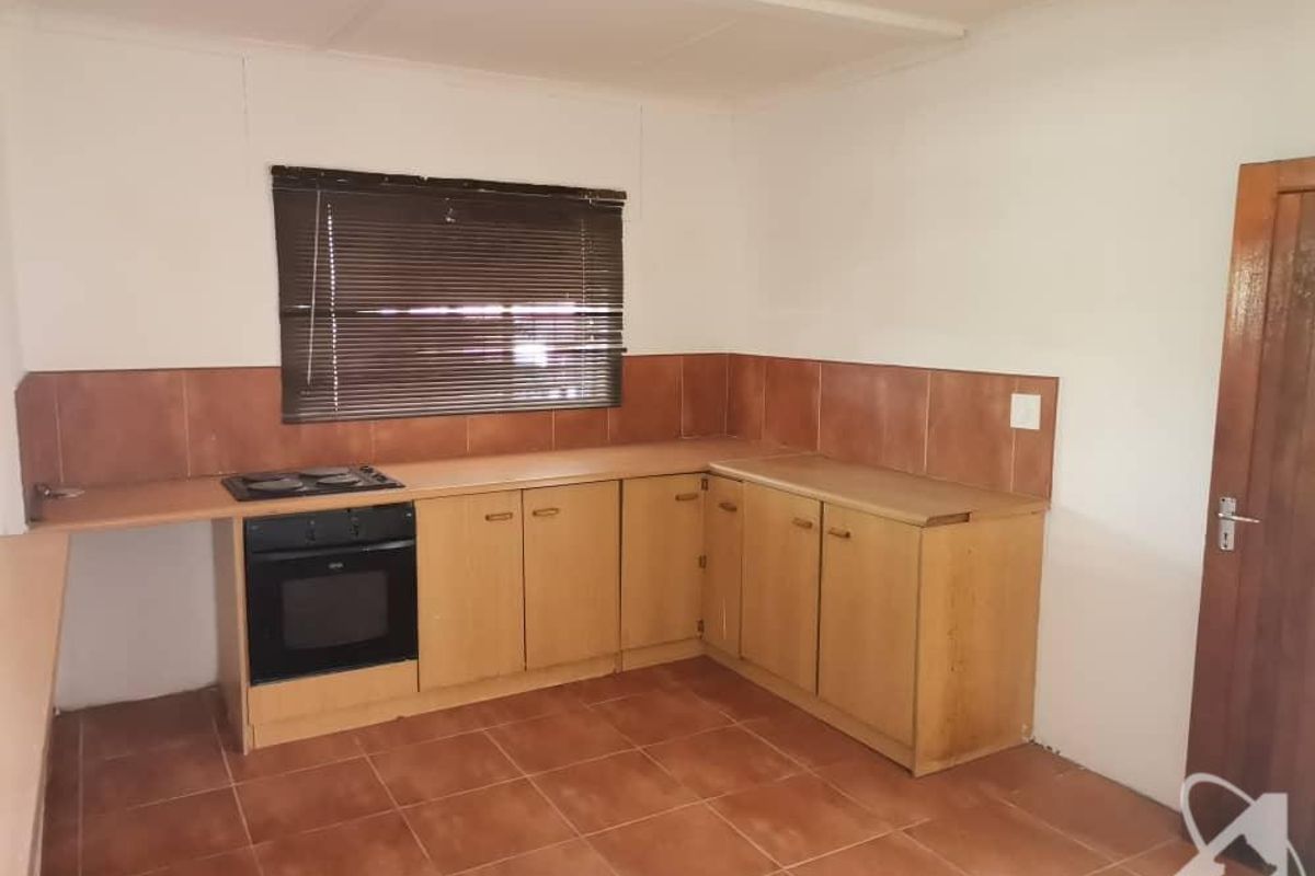 Freestanding House For Sale In Ondangwa Extension No 2 - Photo 3