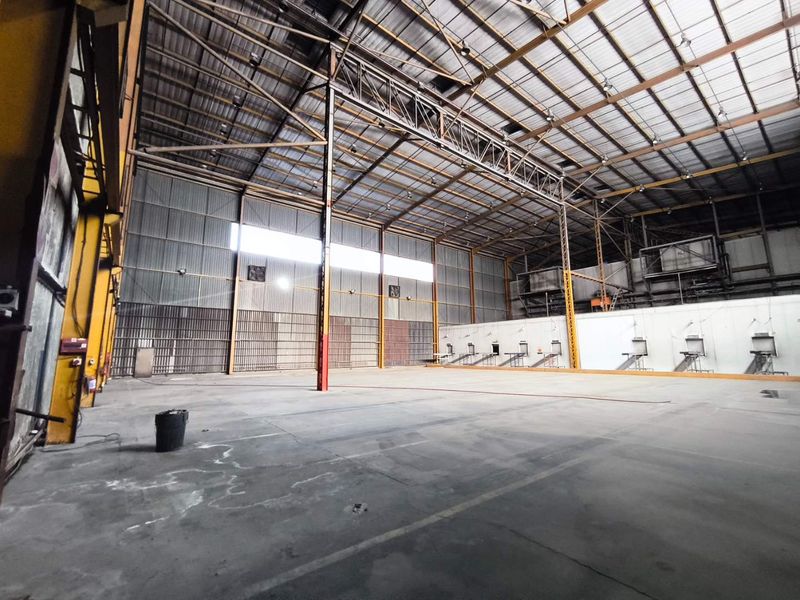 8,232m2 Warehouse To Let in Heriotdale - Photo 8