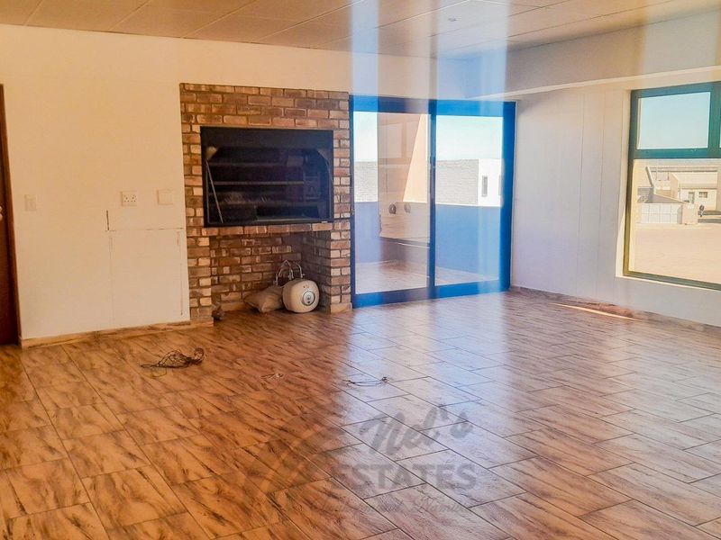 Corner warehouse with offices for sale in Industrial Area - Photo 5