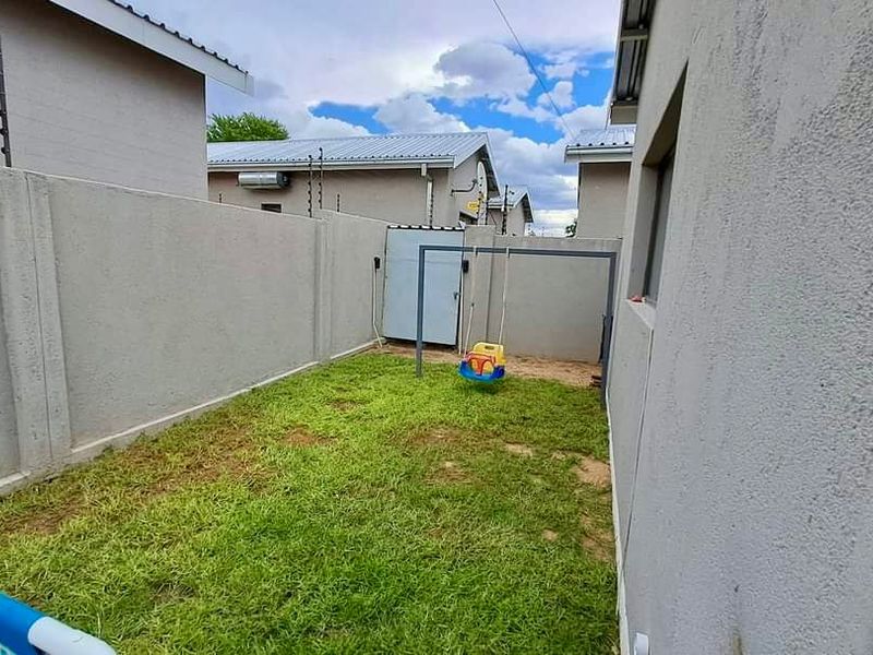 3 Bedroom Townhouse For Sale in Okahandja - Photo 8