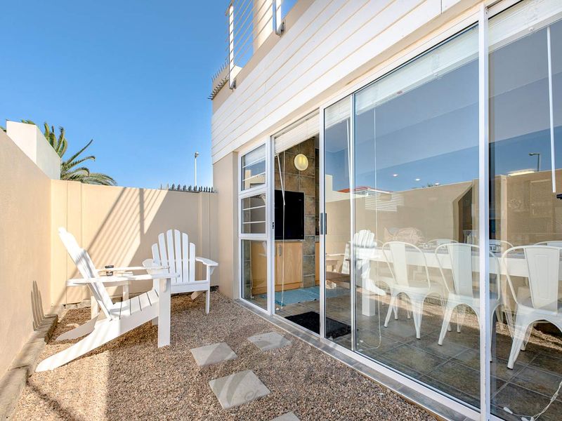 Furnsihed Townhouse For Sale at Waterfront, Swakopmund - Photo 10
