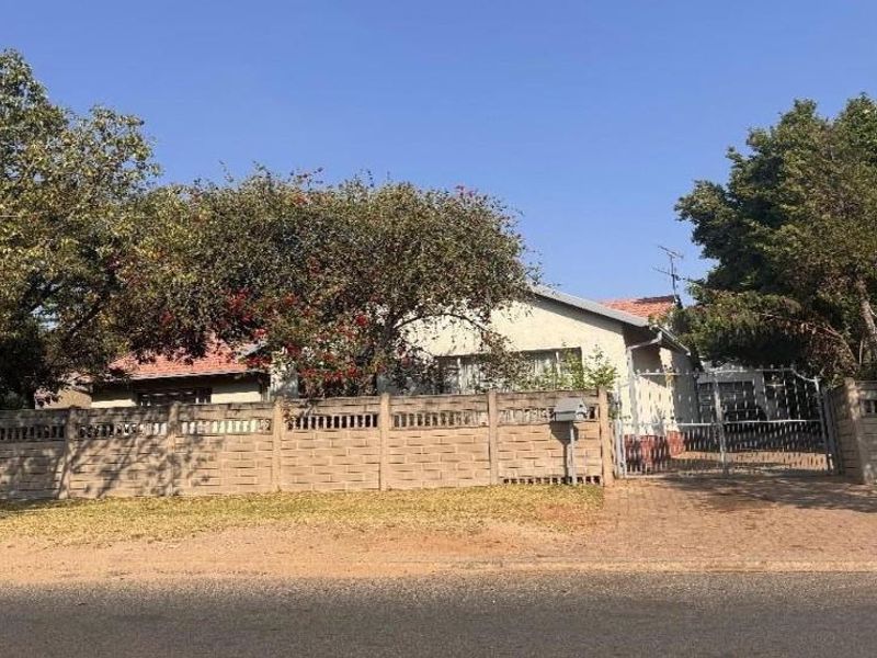 Priced to sell property - Photo 4