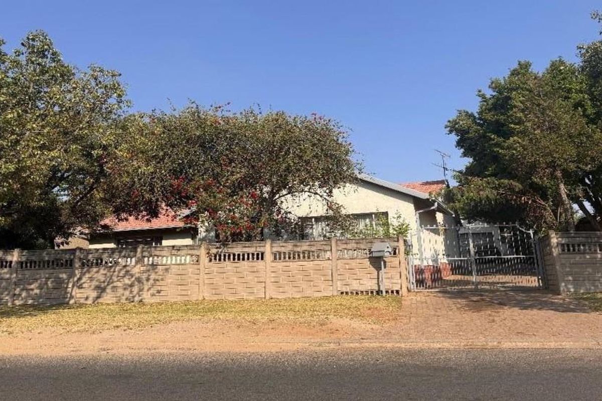 Priced to sell property - Photo 4
