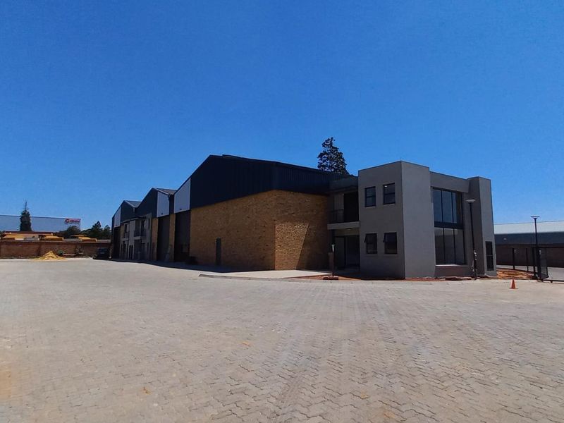 410m2 Industrial Mini Unit for Sale at Airport Strategic Park - Photo 9