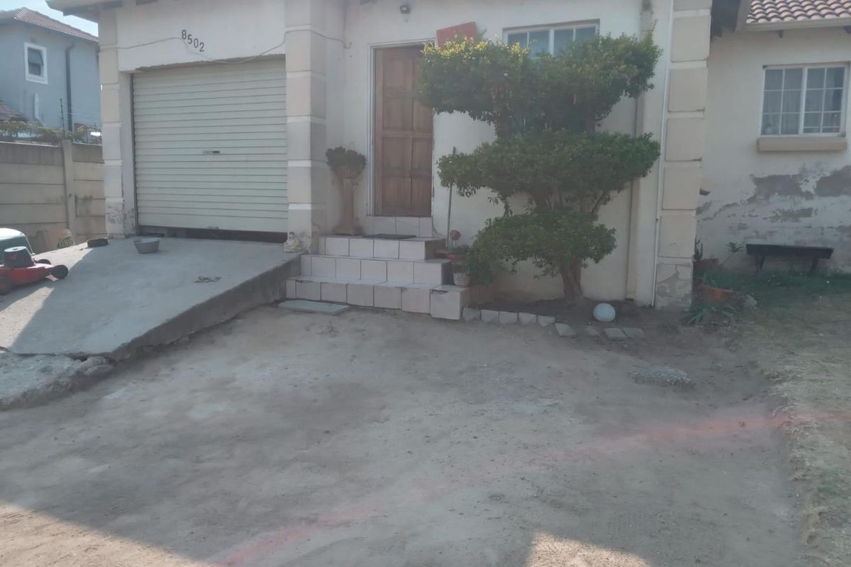 HOUSE IN NEED OF LOVING CARE - Photo 3