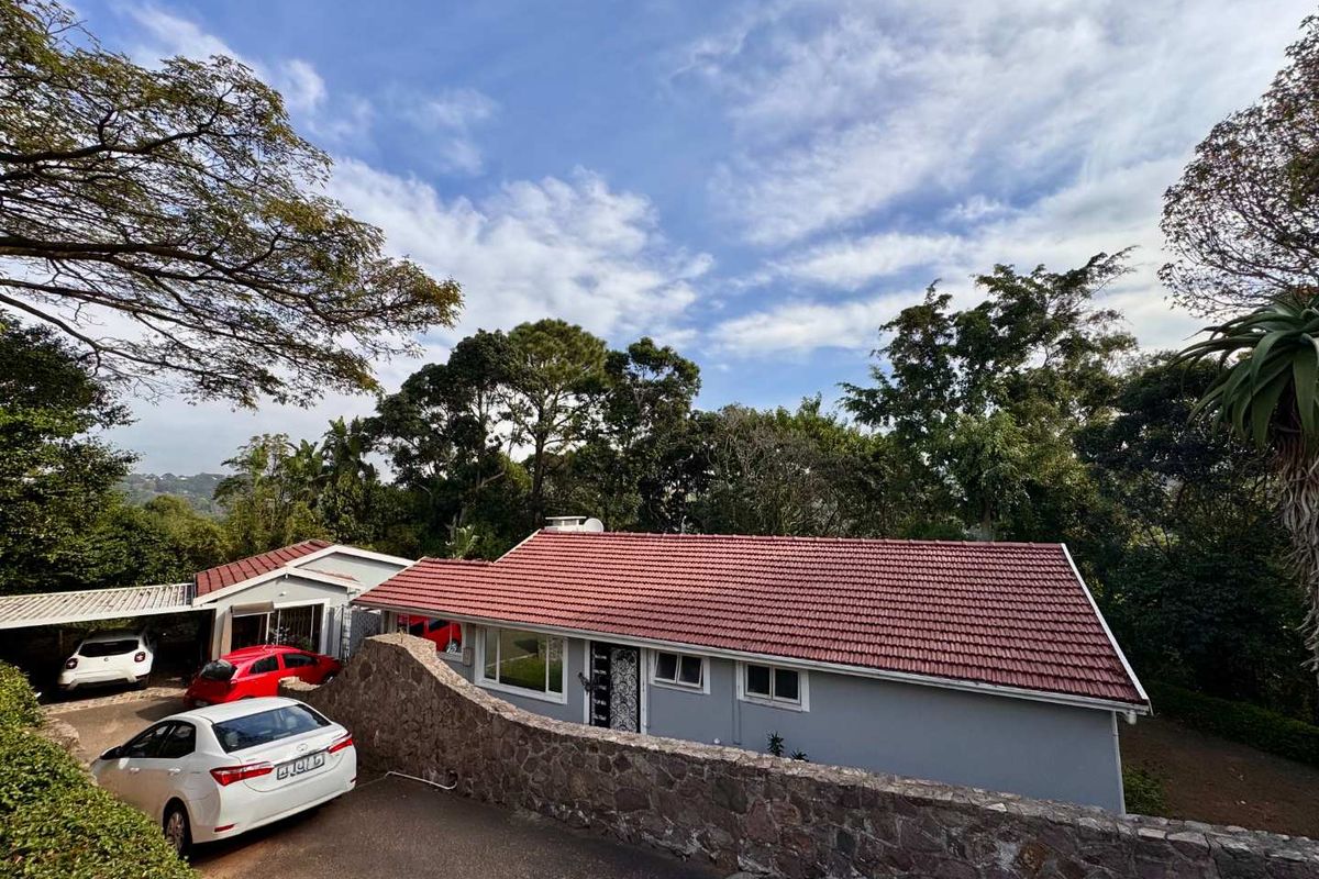 TO RENT - Charming 3-Bedroom Family Home with Separate Flatlet in Westville - Photo 3