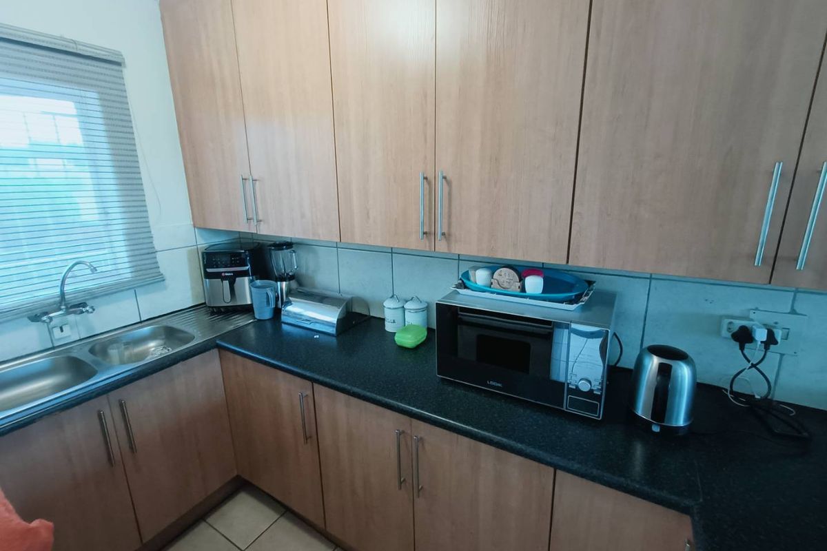 Neat First-Floor Unit – Perfect for First-Time Buyers or Investors! - Photo 3