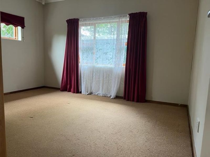 LARGE  GARDEN COTTAGE in beautiful Sunridge Park. - Photo 8