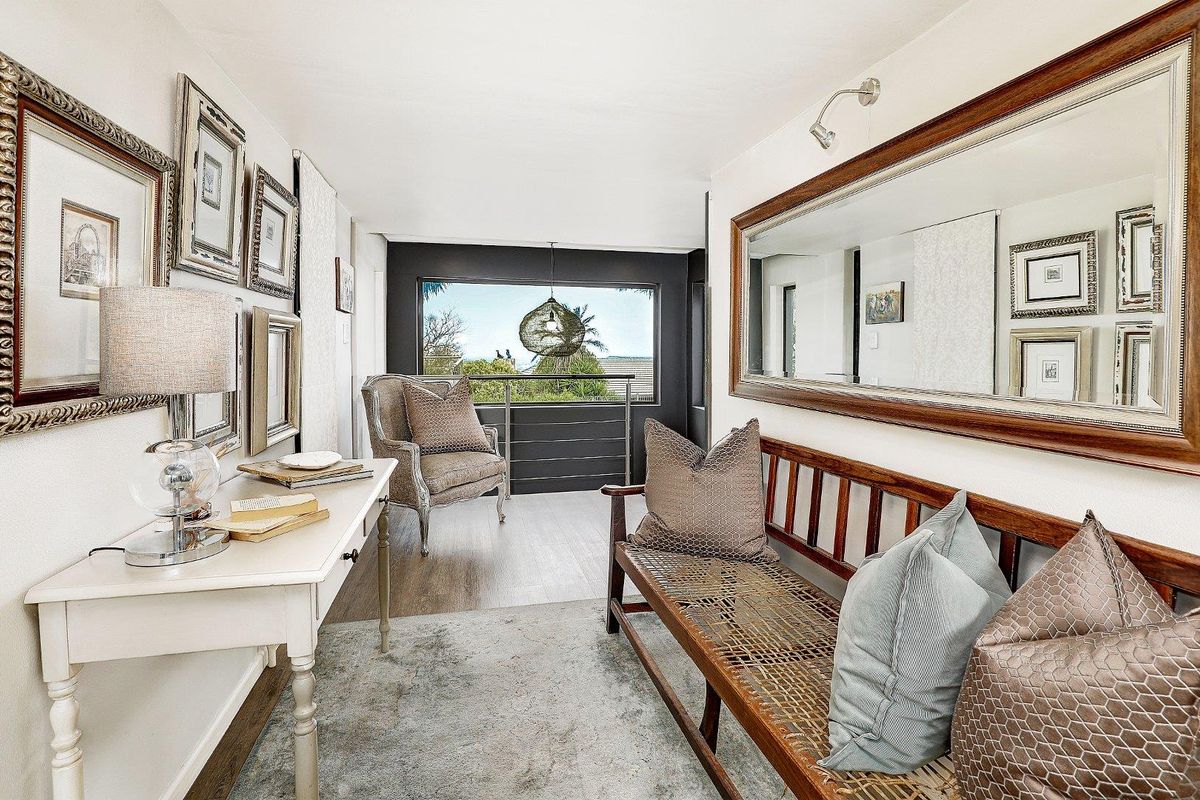 Tastefully Modernized Family Home with Ample Entertainment Spaces and Stunning Views - Photo 5