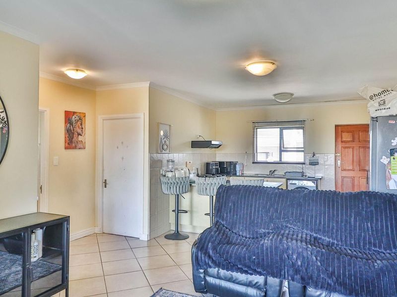 Live & earn: Excellent income property by Hartenbos - Photo 10