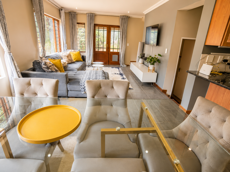 A Fully Furnished Townhouse - Photo 4