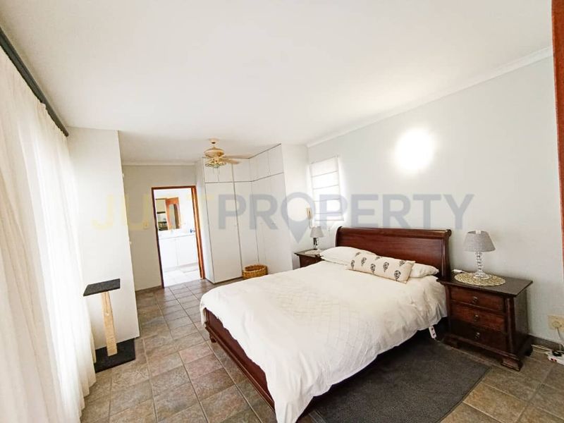 Spacious 3-Bedroom Townhouse - Swakopmund Central - Photo 3